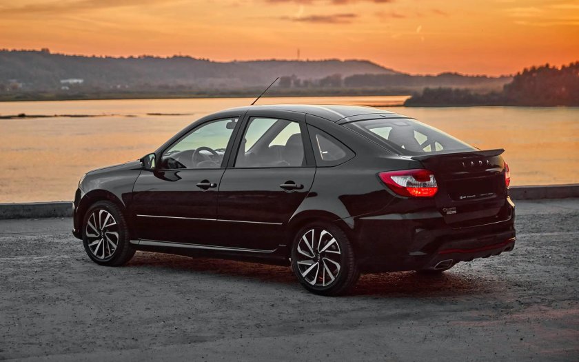 Granta Liftback Sport