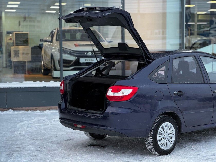 Лада гранта лифтбэк 2023