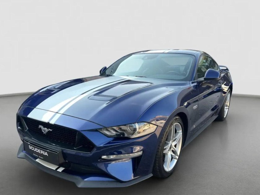 Синий форд мустанг