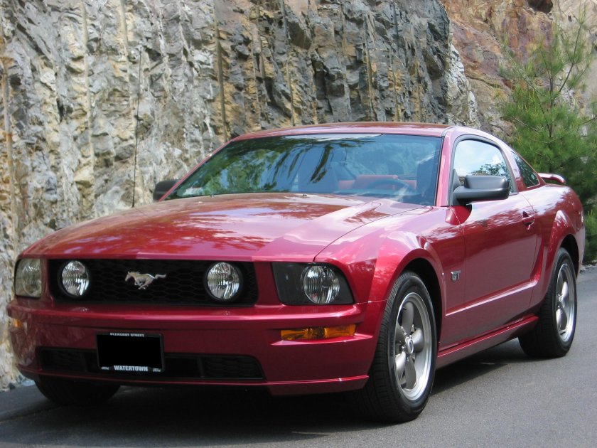 Ford Mustang 2005