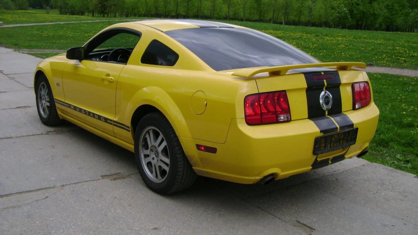 Форд Мустанг 2005