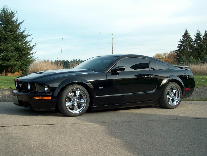Форд Мустанг ГТ 2005