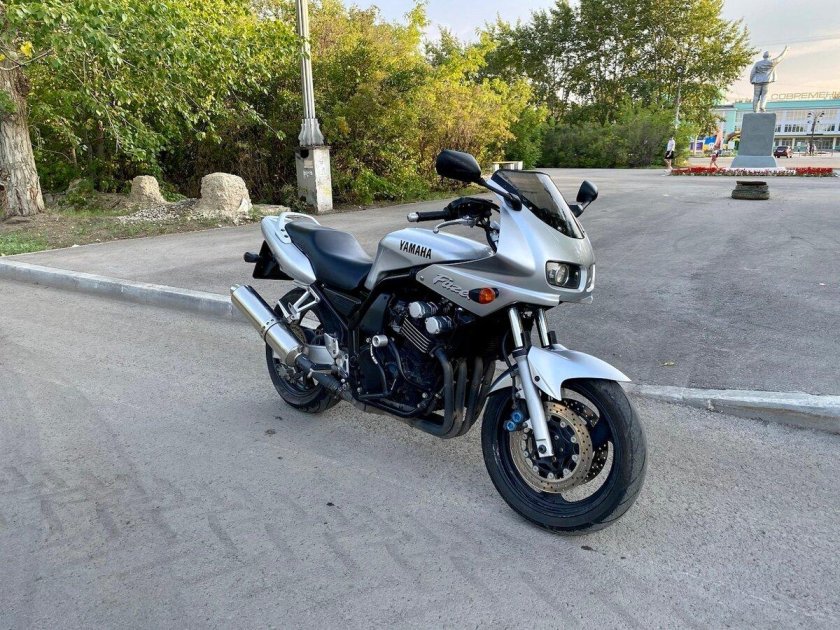 Ямаха Фазер 600 2005 серый