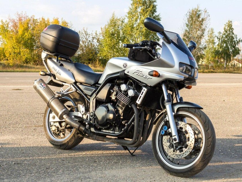 Yamaha FZS 600