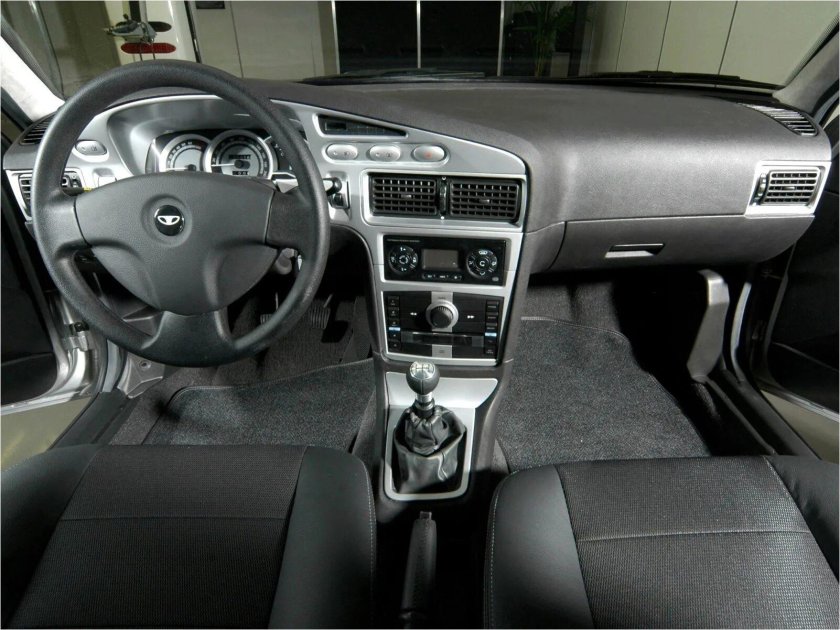 Машина Daewoo Nexia 2