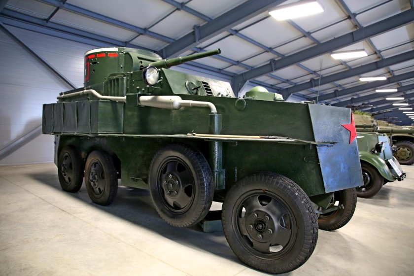 ПБ-4 бронеавтомобиль