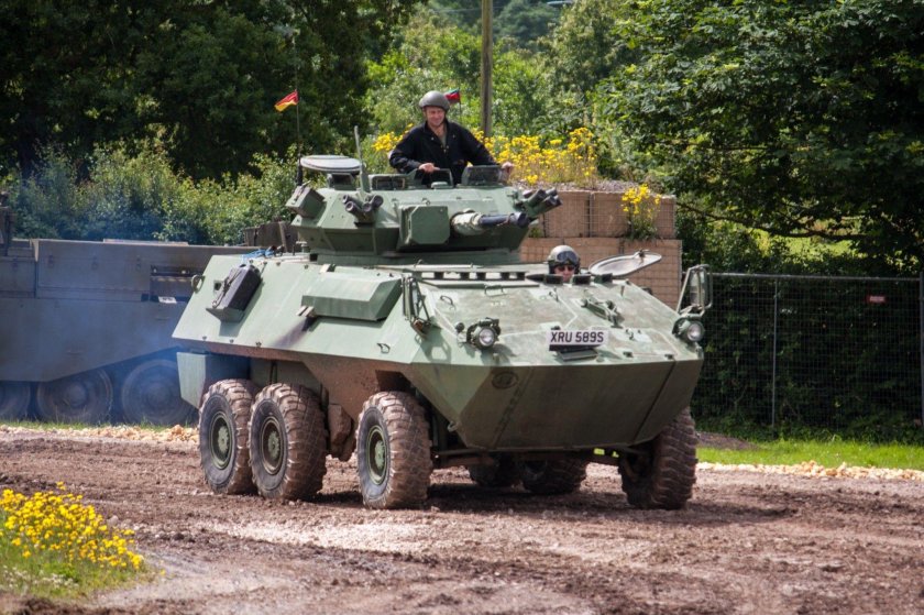 БТР Кугуар Канада