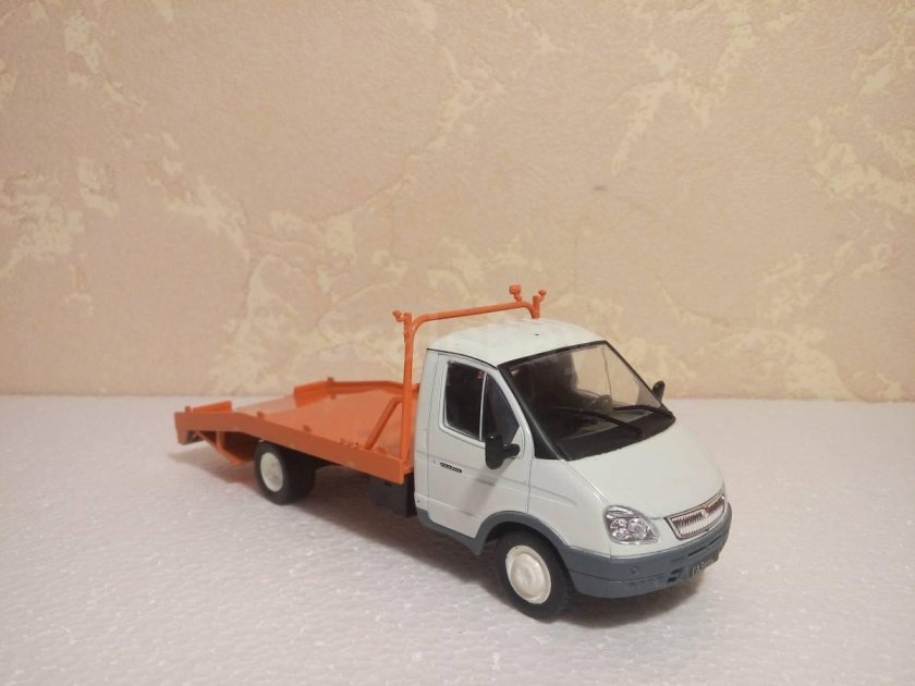 Газель эвакуатор 1/43