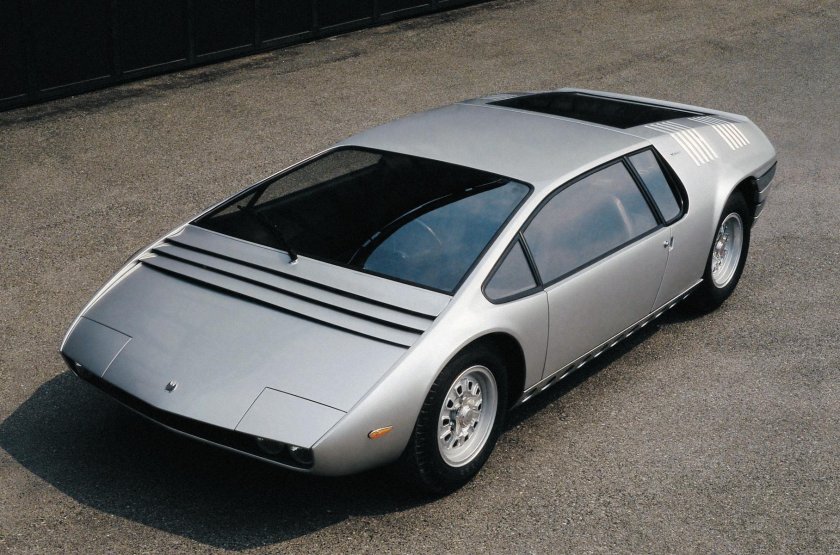 Автомобиль Bizzarrini Manta (1968)