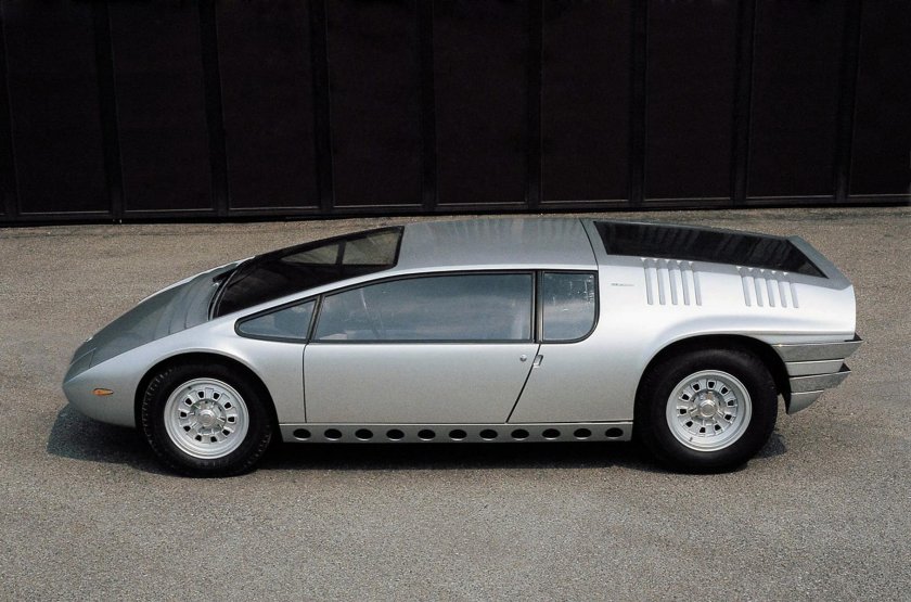 Автомобиль Bizzarrini Manta (1968)