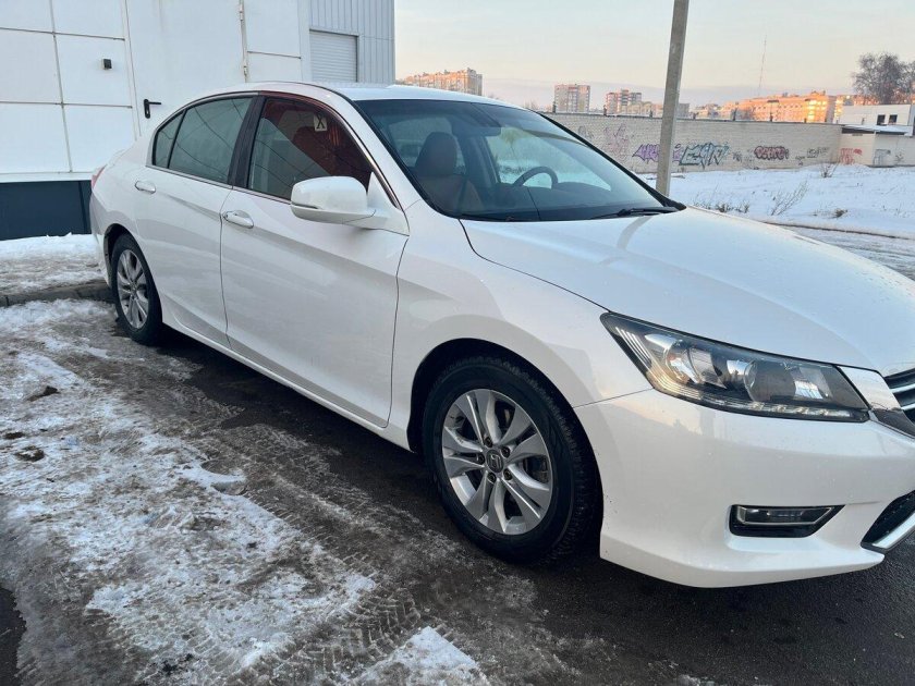 Хонда аккорд 2013 года