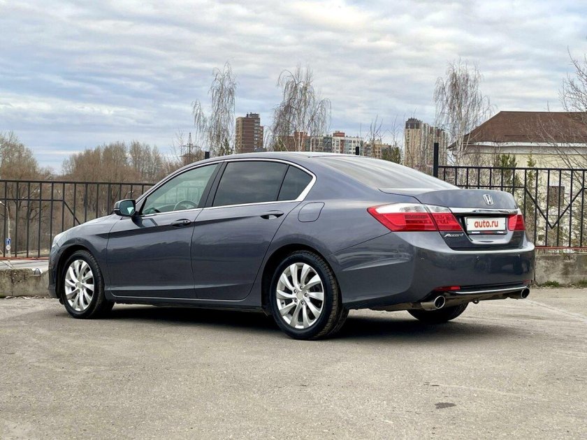 Honda accord 2