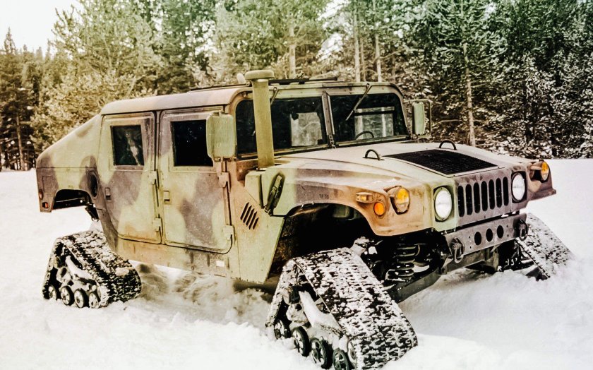 Hummer h2 на гусеницах