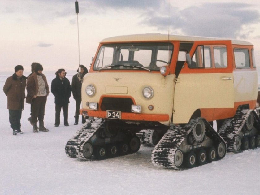 Гусеничный УАЗ Буханка
