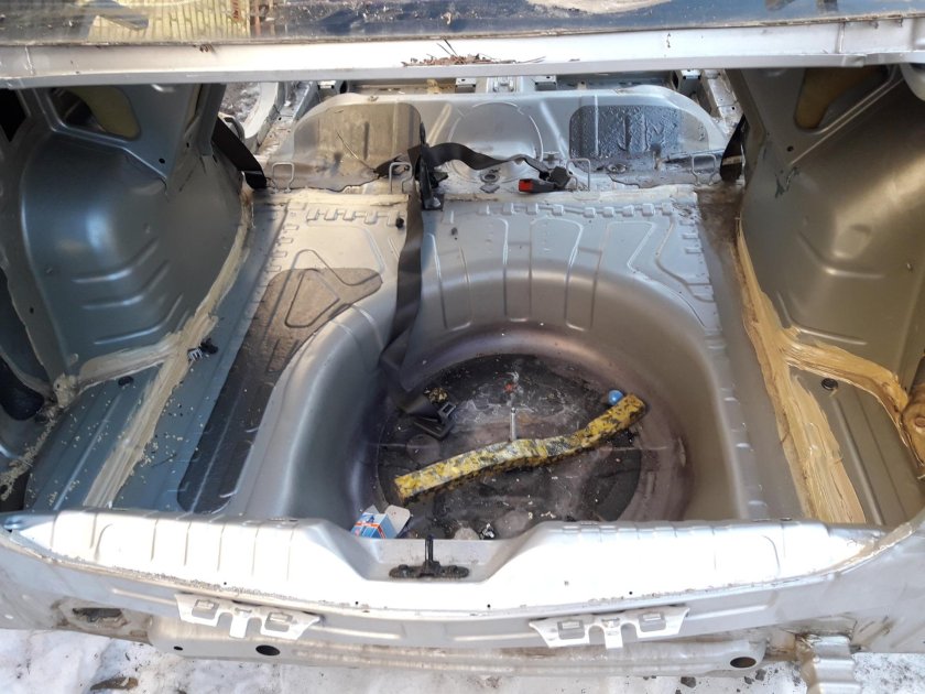 Шевроле кобальт задняя часть