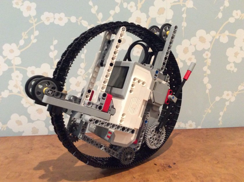 Мотоцикл LEGO Mindstorms ev3