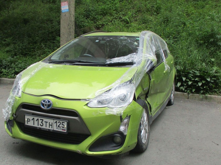 Тойота Аква