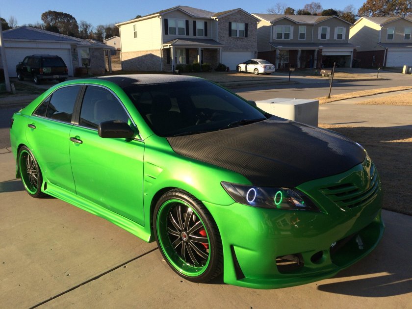 Тойота Камри 40 зеленая