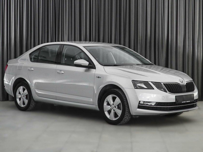 Skoda octavia 2017 серебристый