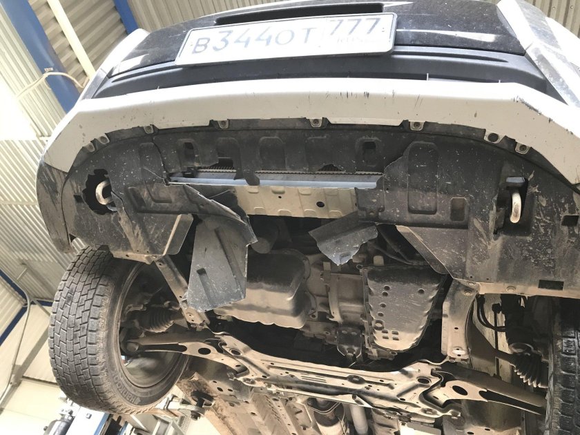 Днище снизу Mitsubishi Outlander 3