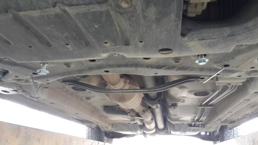 Днище Митсубиси Аутлендер XL