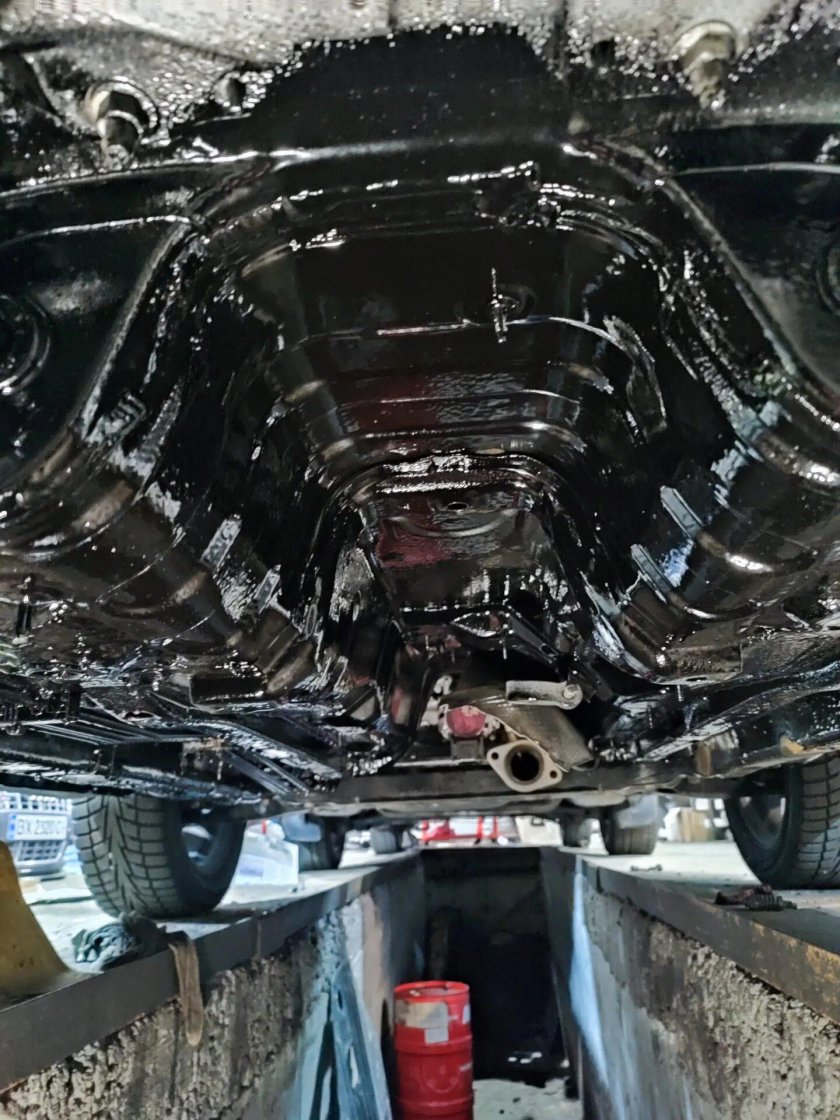 Днище Mitsubishi Outlander 3