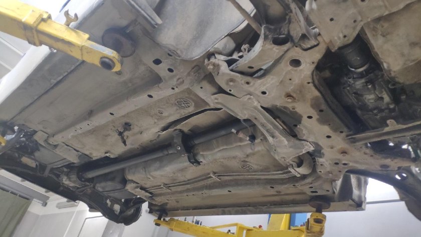 Lancer 10 4wd днище