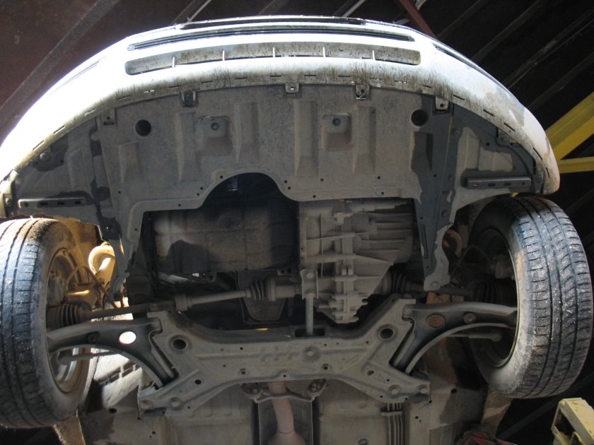 Mitsubishi Galant 9 вид снизу