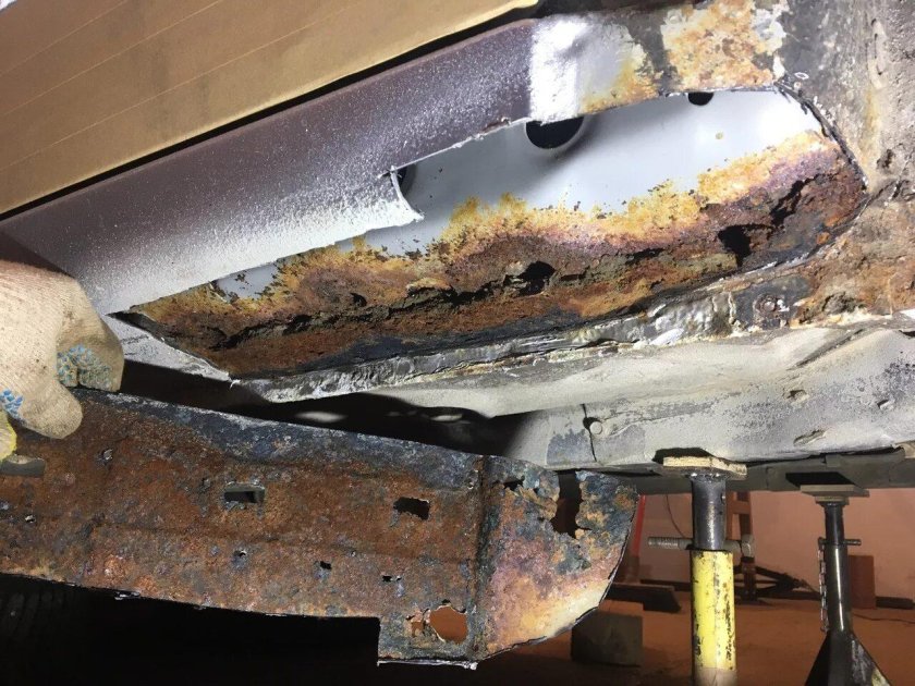 Днище Митсубиси Лансер 9