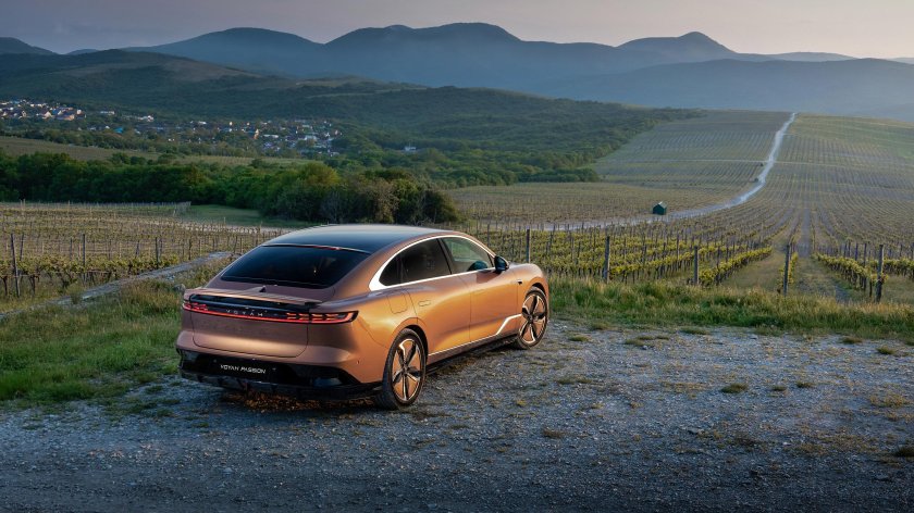 Voyah passion седан