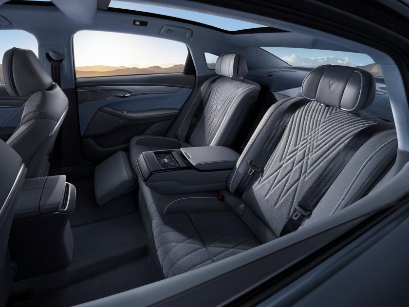 Voyah zhuiguang 2023