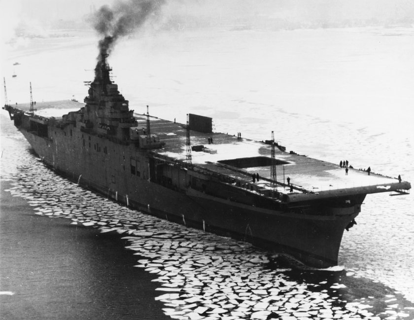 Авианосец Лексингтон CV-16