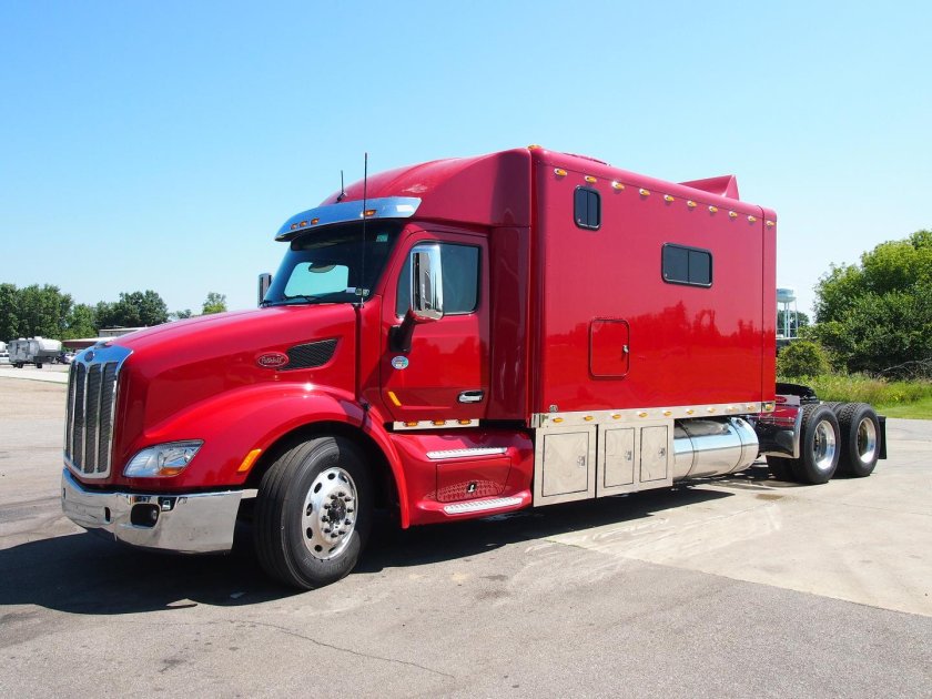 Peterbilt 579 Sleeper