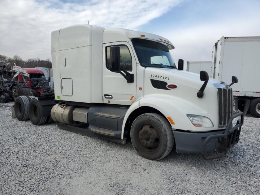 Грузовик петербилт