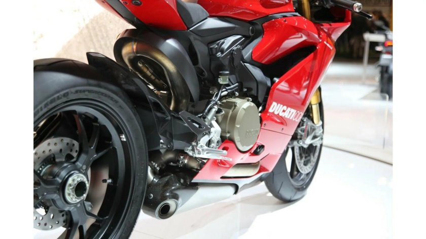 Дукати Panigale 1199 Akrapovic