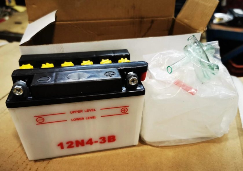 Аккумулятор для мопеда Альфа 110 12 вольт