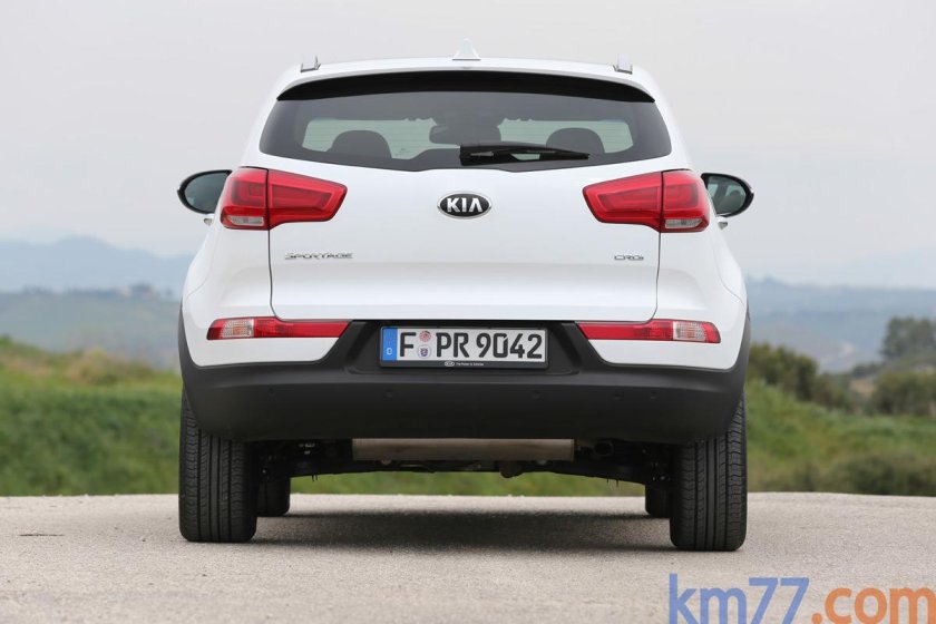 Kia Sportage 3 сзади