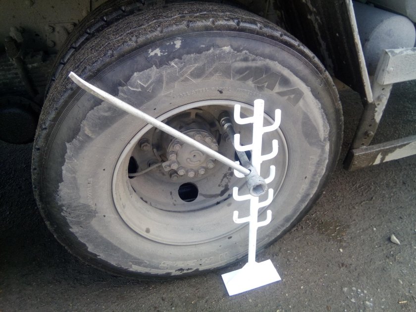 Подставка под балонник Газель