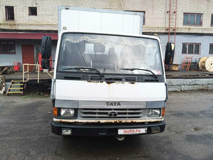 Грузовик тата