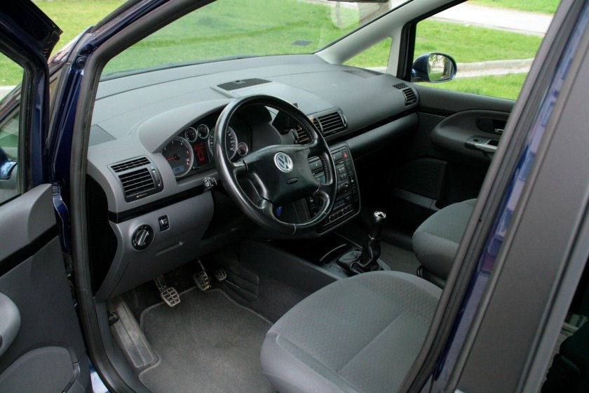 Volkswagen Sharan 1998 салон