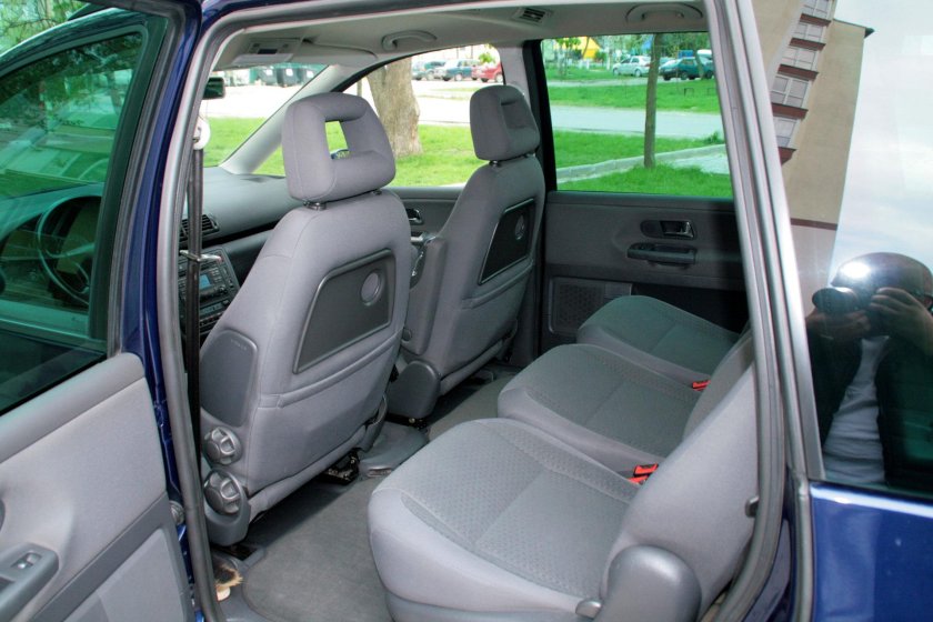 Sharan 2005 салон