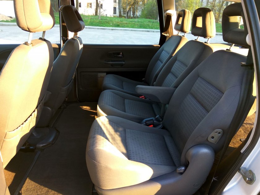 Sharan 2005 салон