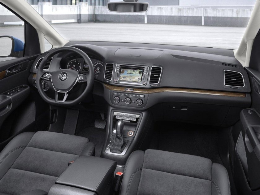 Volkswagen Sharan 2021 салон