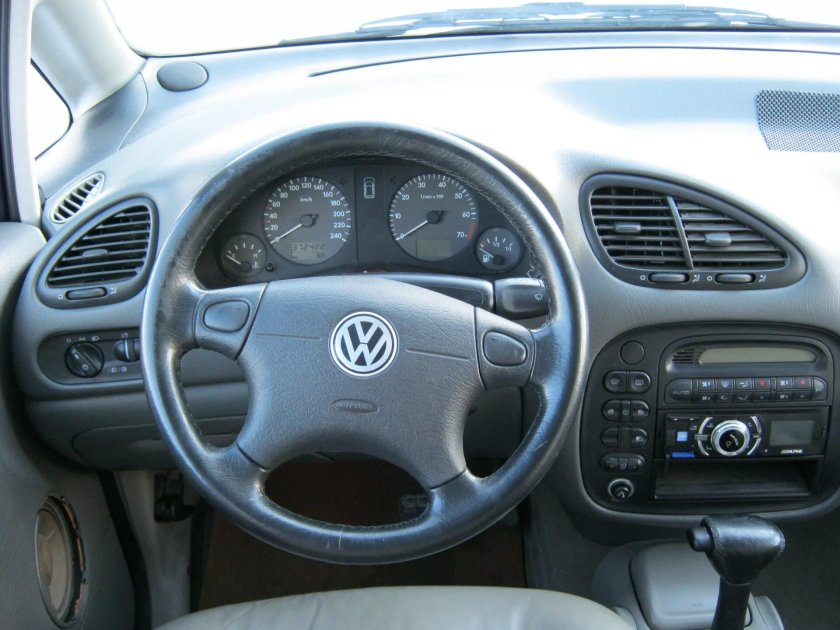 Volkswagen Sharan 1999 салон