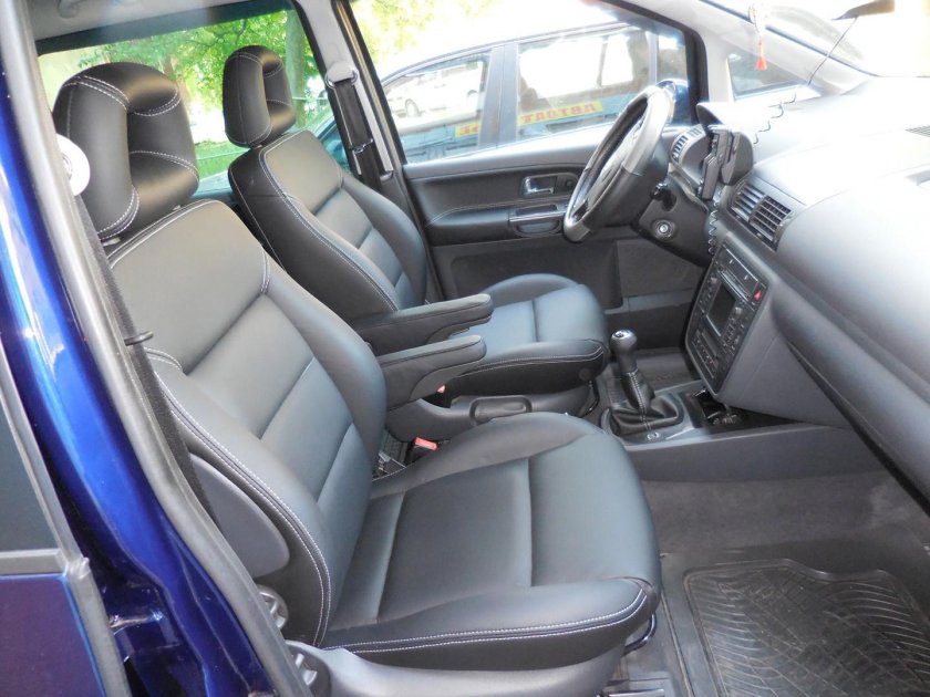 Шаран 2 салон