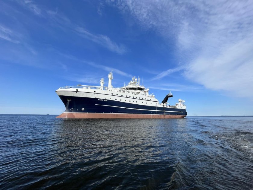 БМРТ механик Сизов