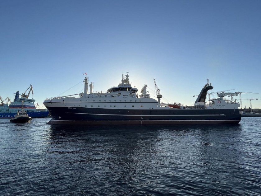 Механик Сизов траулер