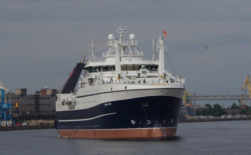 БМРТ механик Сизов