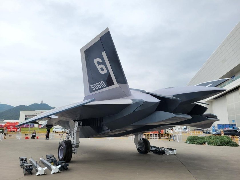 Истребитель шестого поколения f 47