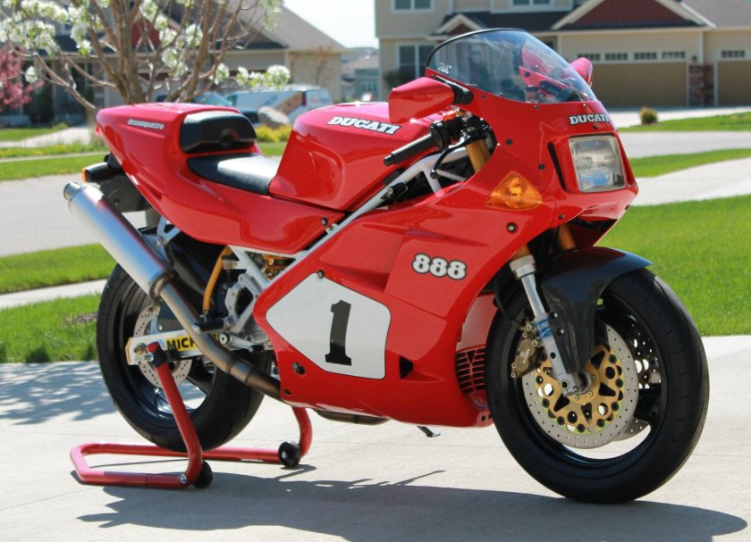 Ducati 888 sp5